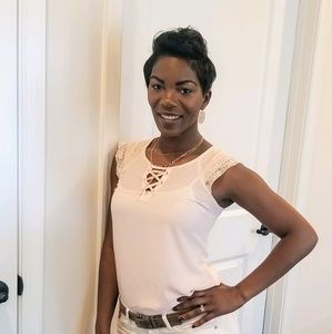 Meet your Posher, Essie